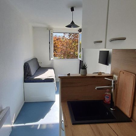 Studio Dans Residence Pour Location Courte Duree Et Etudiants Parking Gratuit Gières Kamer foto