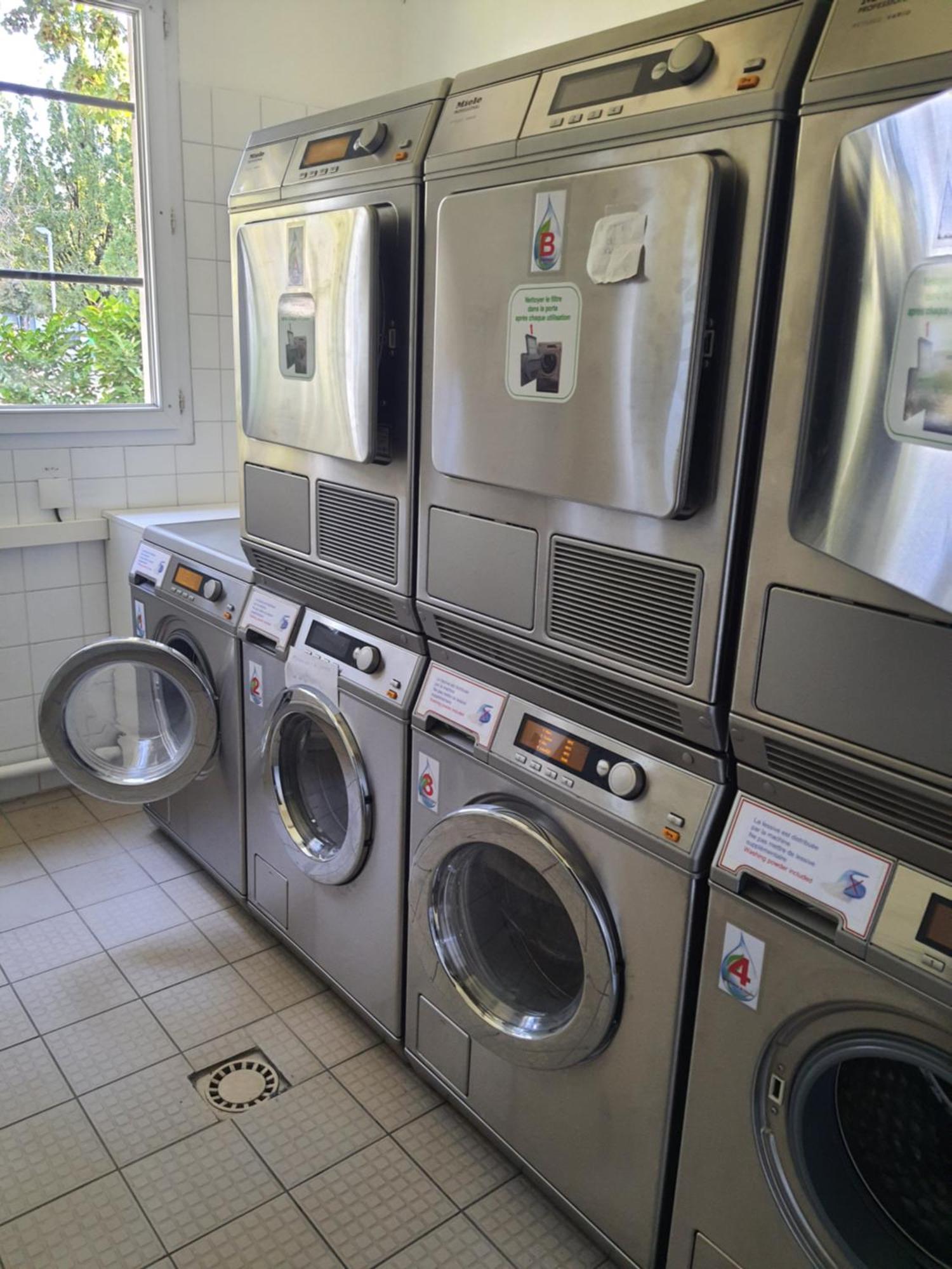 Studio Dans Residence Pour Location Courte Duree Et Etudiants Parking Gratuit Gières Buitenkant foto
